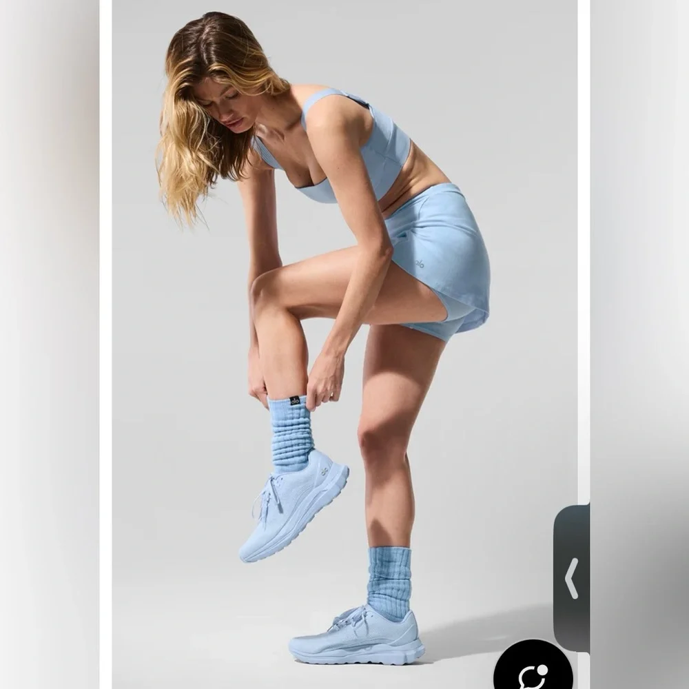 ALO Yoga Unisex Scrunch Sock Seashell Blue NEW NWT Light Blue Medium